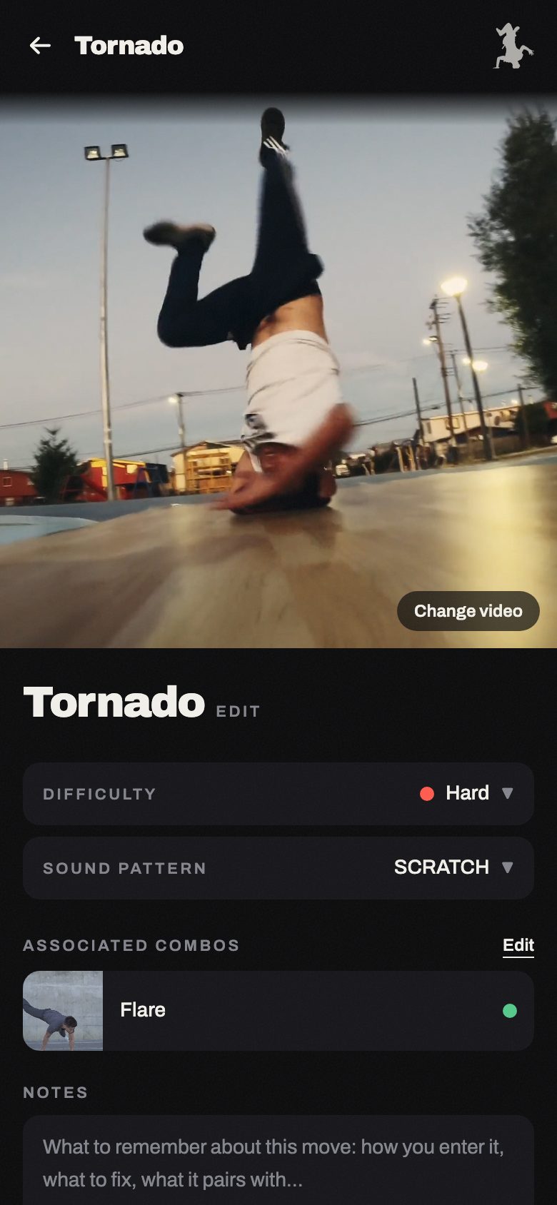 A move's detail screen with an associated combo linked underneath